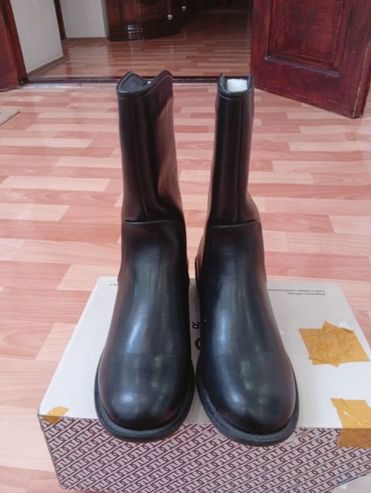 Қысқы етік сатылады