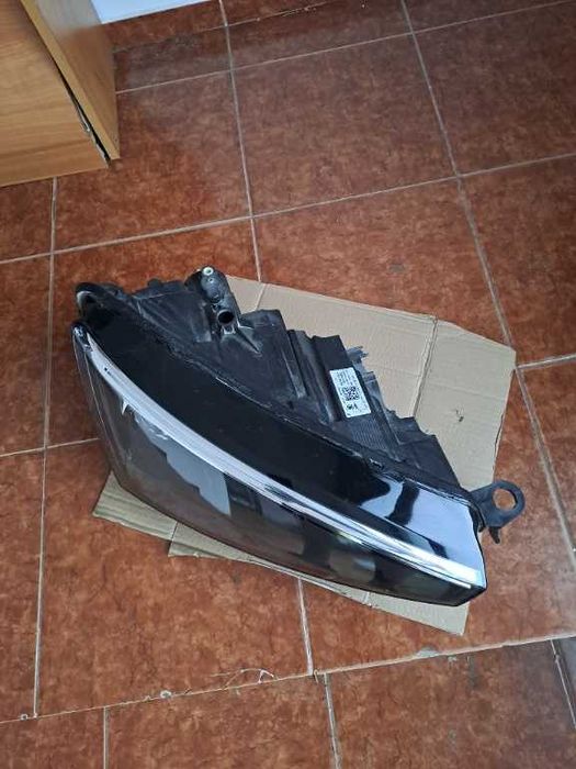Far dreapta Skoda Scala Crystal Lighting original cod 657941016A