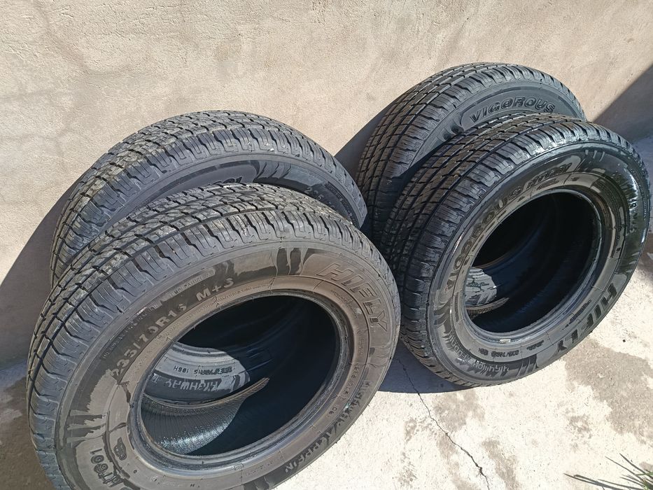 Шины  235 /70 /16