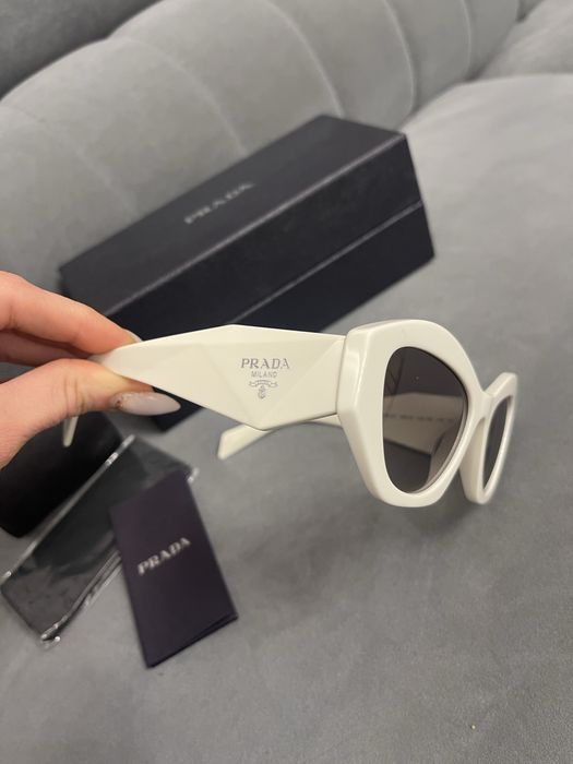 Дамски слънчеви очила Prada