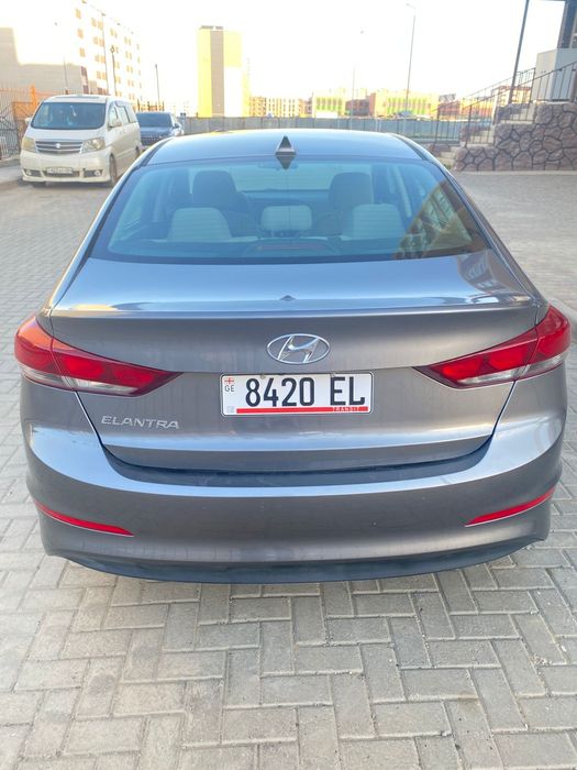 Hyundai Elantra продам