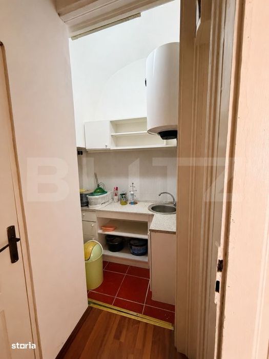 Garsoniera spatioasa, tip duplex, in centrul istoric al Brasovului