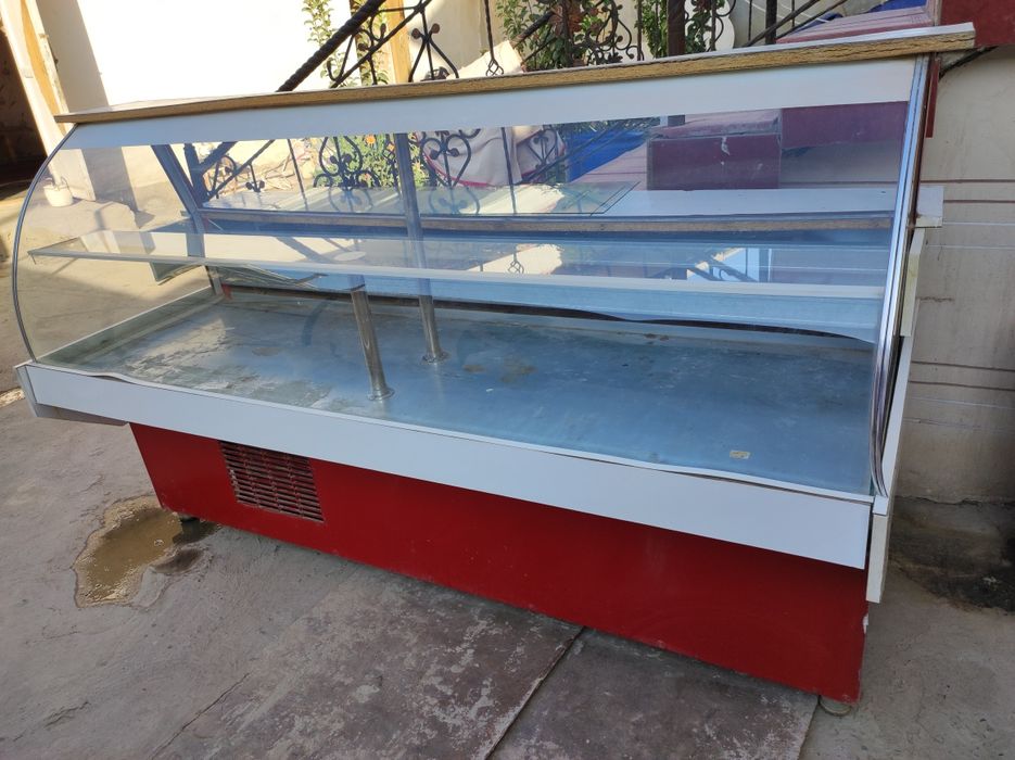 Витрина Холодильник