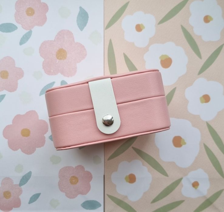 Нежная компактная шкатулка