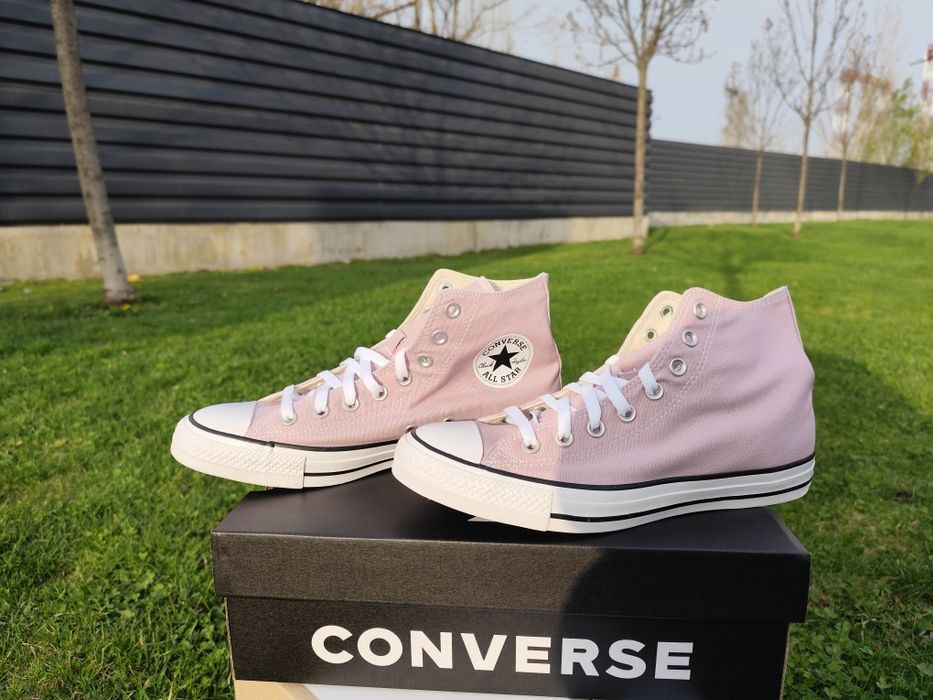 Teneși converșii unisex