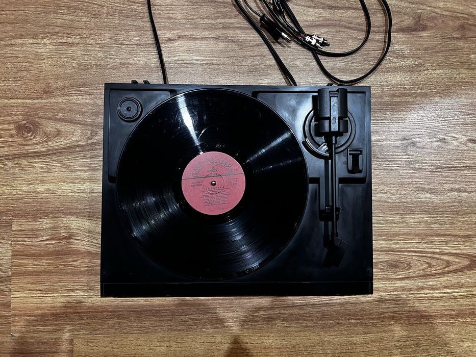 Виниловый проигрыватель Sony pl-sx 150h