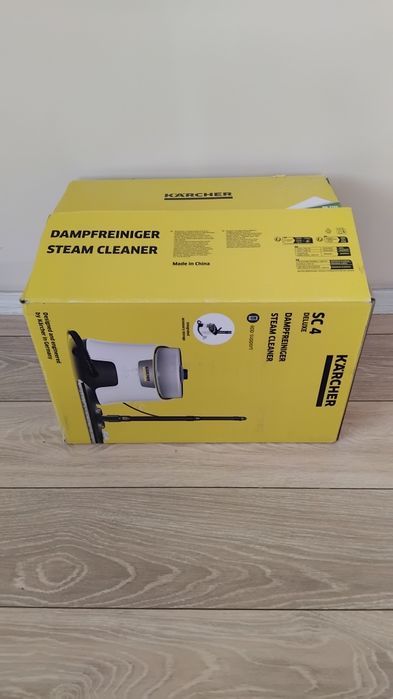 Парочистачка Karcher SC 4 Deluxe, 1.513-460.0, 2000W, 3.5 бара, Загряване за 4 мин, НОВА.