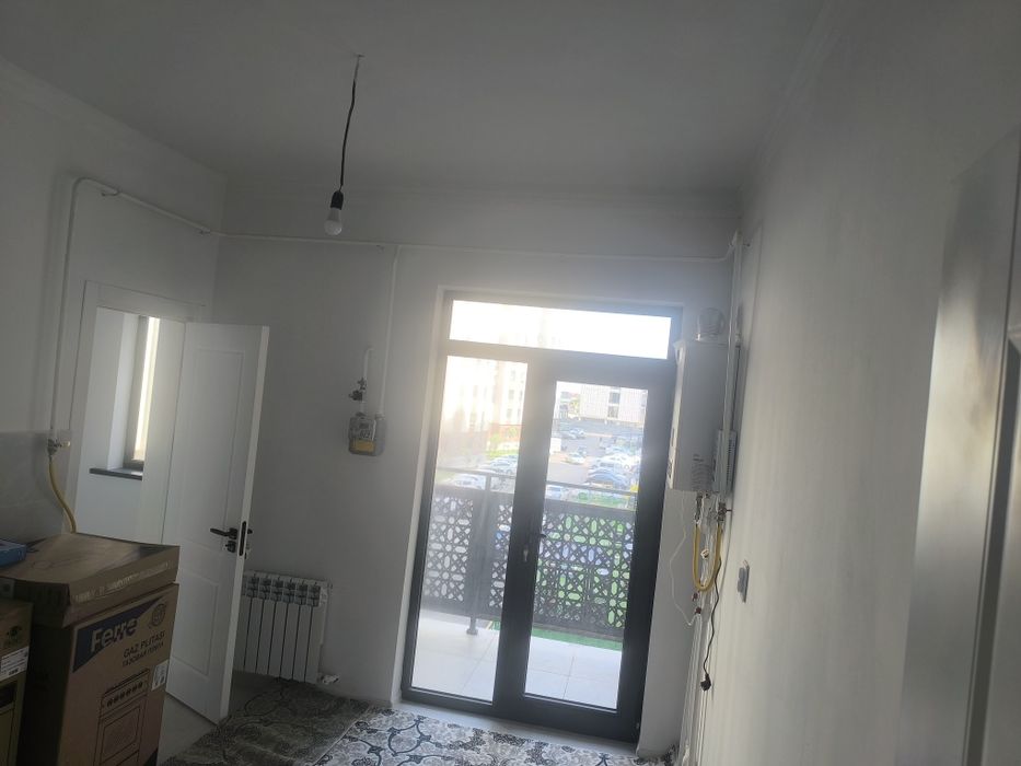 BEZ MAKLER oʻrikzor bozor yaqinida qurilgan yangi uy 3-xona