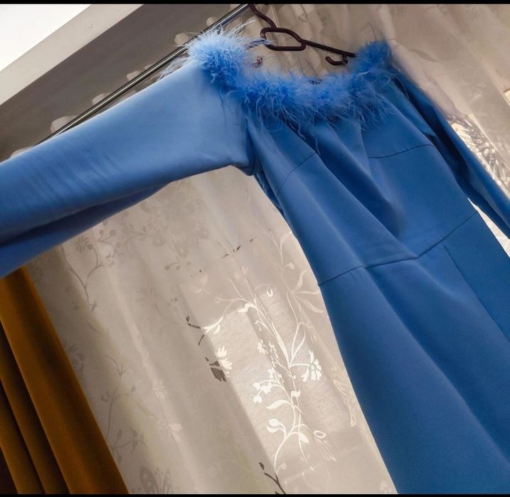 Rochie bleu ciel conică