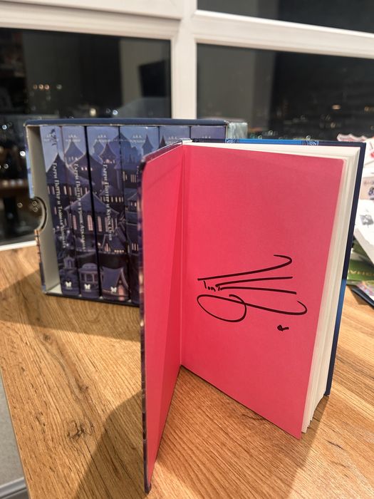 СРОЧНО книги гарри поттер+автограф тома фелтона(драко)