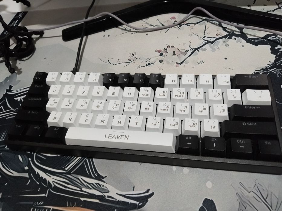 Продам игровую клавиатуру