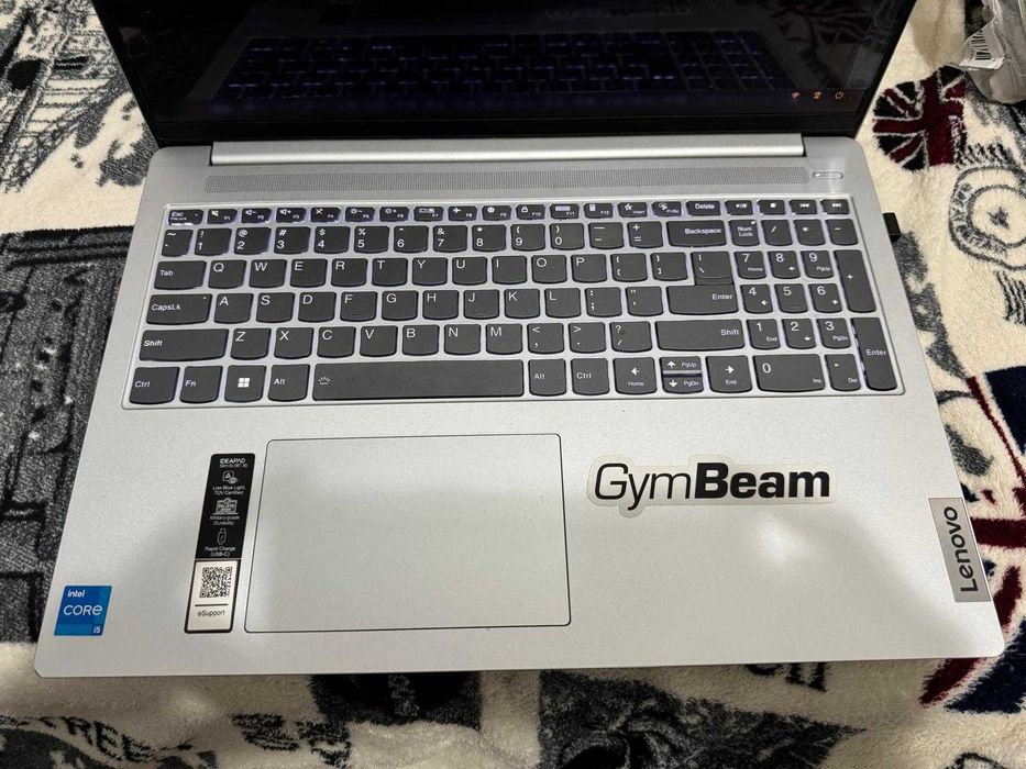 Laptop Lenovo IdeaPad Slim 5 16IAH8 cu procesor Intel® Core™ i5-12450H