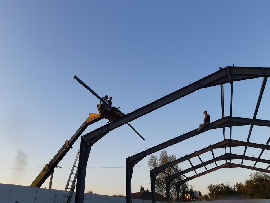 Hale metalice complete pentru: - Service Auto - Spalatorie Auto - St