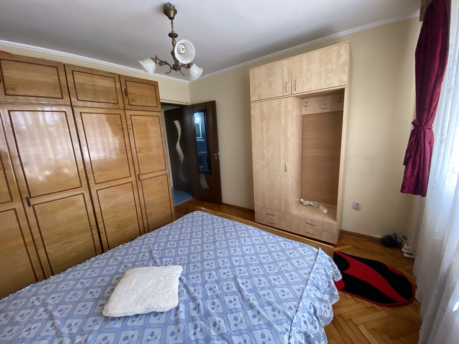 Închiriez apartament
