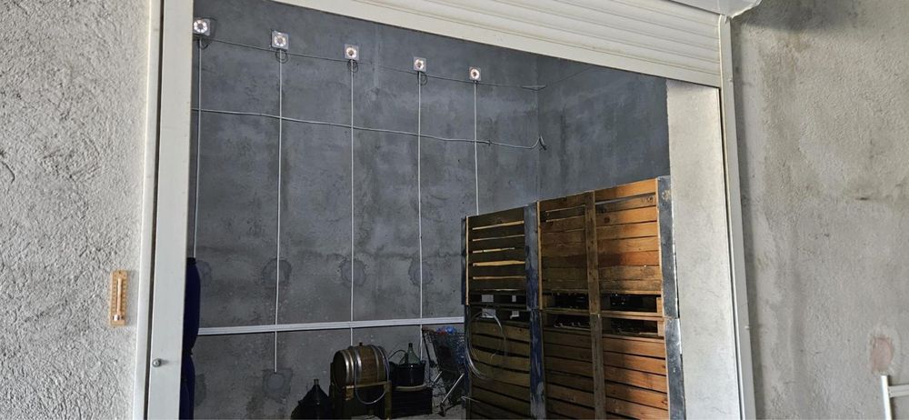 Vând livadă + depozit și garsonieră