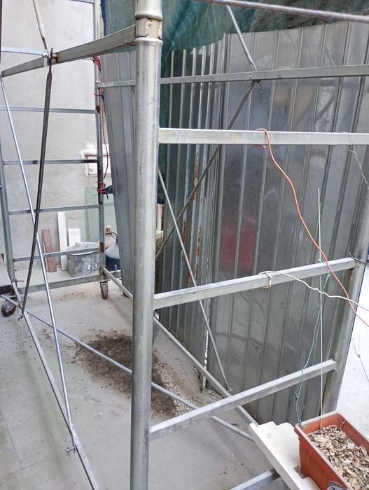 Vand schela din otel, 1.600 euro, pret negociabil, ridicare personala