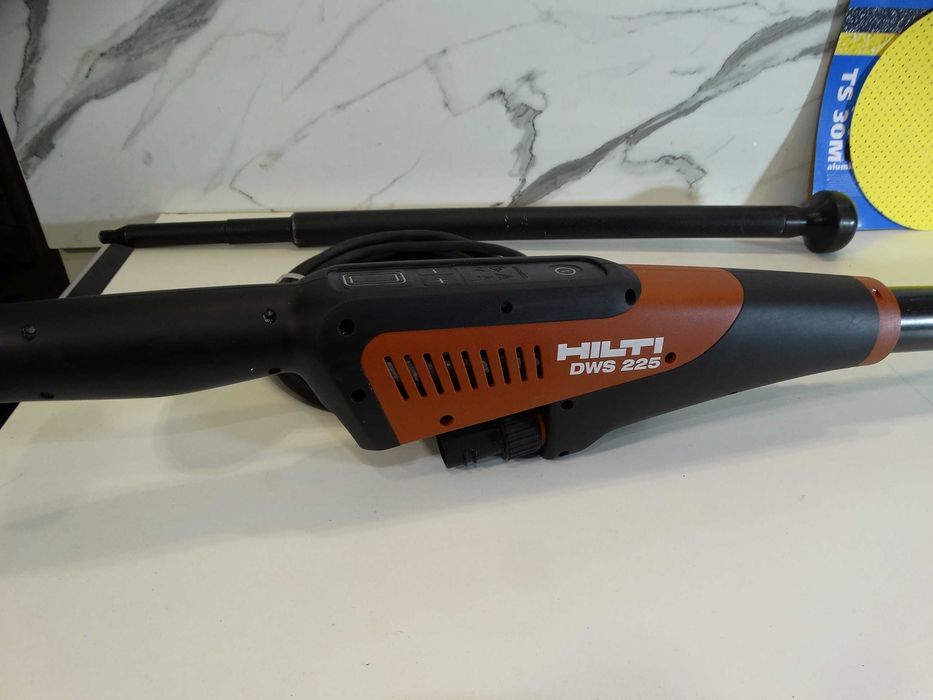 Hilti DWS 225 - Жираф за шлайфане на стени и тавани