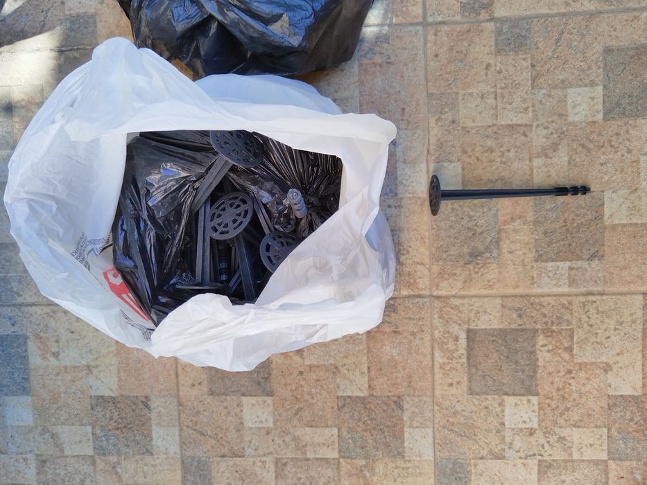 Дюбели за изолация различни размери