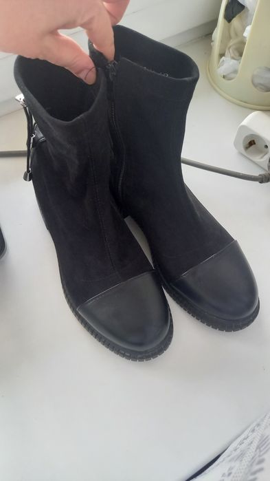 Ботинки           .