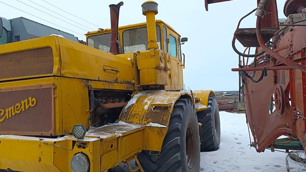 трактор кировец К-700а