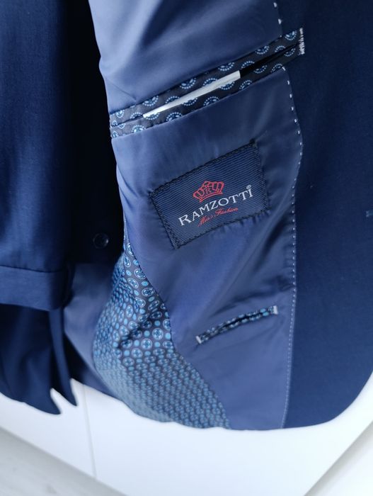 Costum bărbătesc, marimea 46