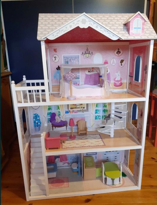 Casuta mare de papusi Moni Aria din lemn casa lui Barby 15piese