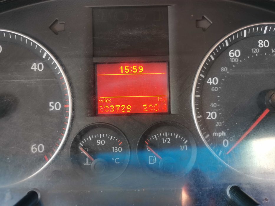 VOLKSWAGEN Touran 2005 — imagine 5