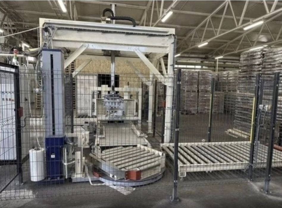 Robot stivuit saci infoliatoare paleți furaje