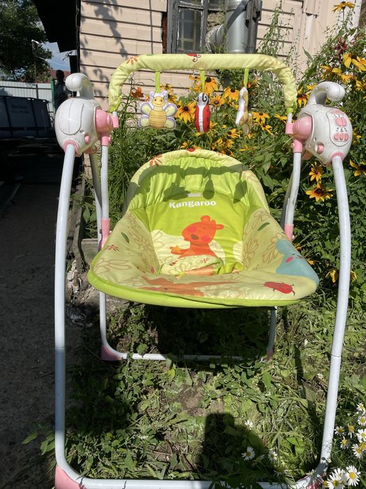 Продам детскую качелю