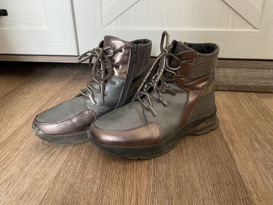 Продам ботинки демисезонные