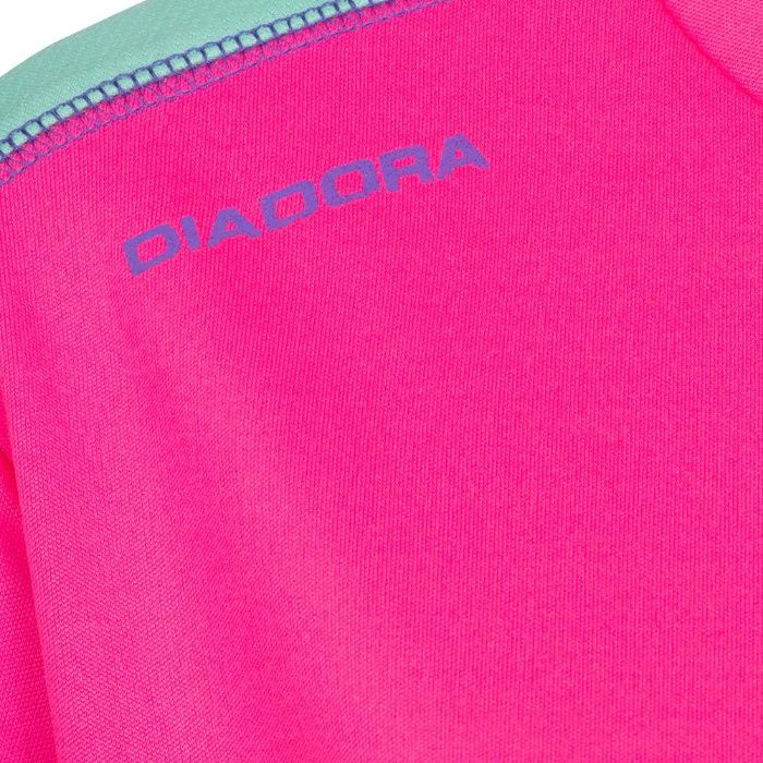 Дамска тениска Диадора, в размери XS, S и M, чисто нова, с етикет!