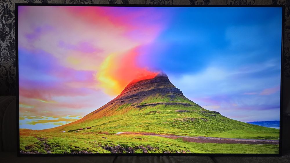 4К телевизор DEXP 65'(165см)