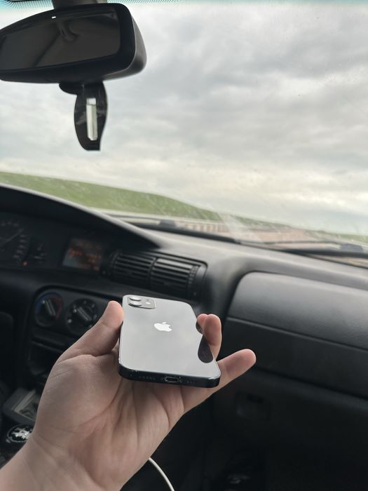 Айфон 12 128ГБ Все работает 100%АКБ