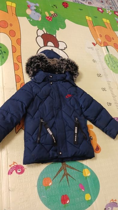 Продаю детский куртки