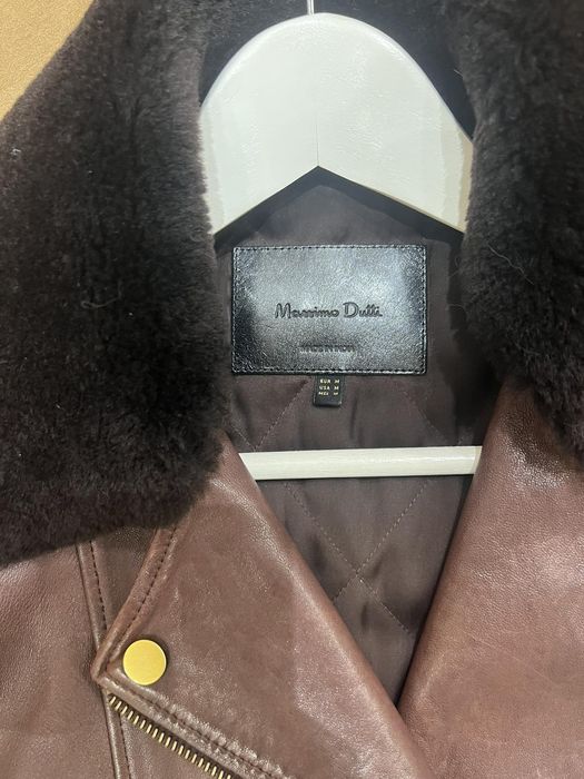 Продавам женско кожено яке Massimo Dutti