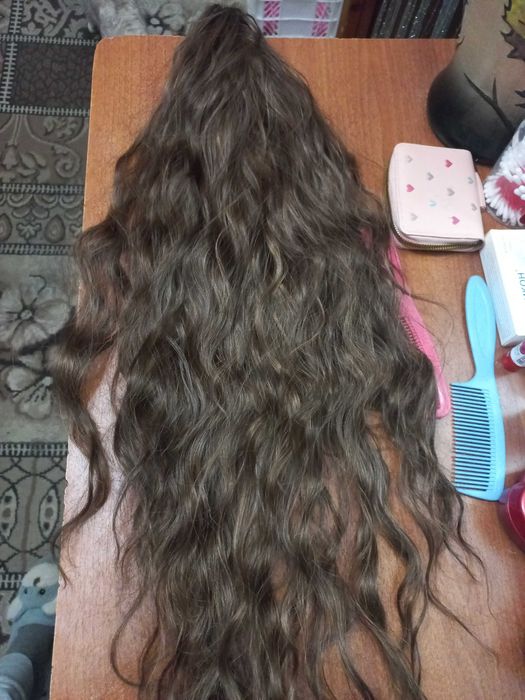 Волосы хвост на заколке