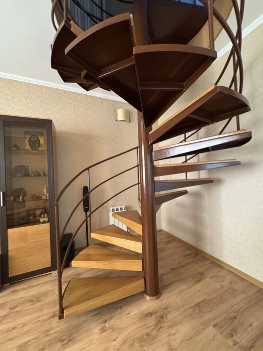 Лестница винтовая