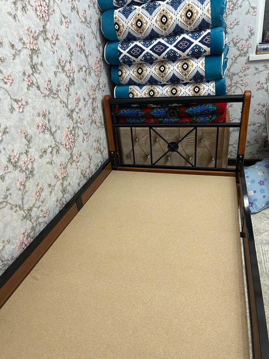 Кровать односпальный