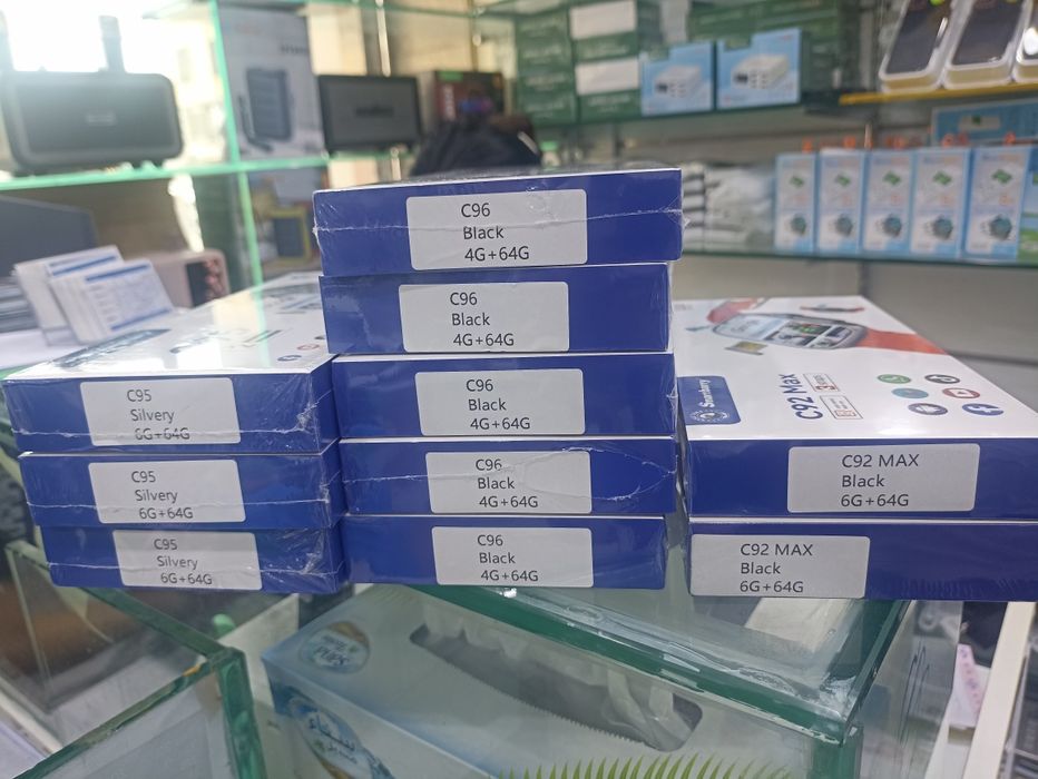 Smart watch internet Telegram va barcha illovalar va sim karta oʻqidi