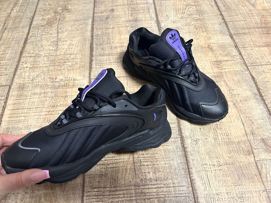 Sneakers Adidas Oztral