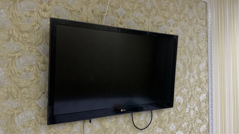 телевизор LG срочно продаю