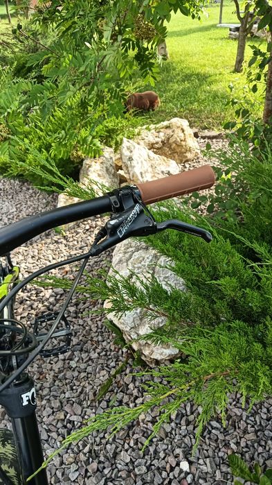 Bicicleta full suspension