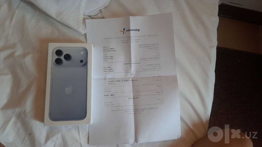 Iphone 18 pro max black va blue 256 Gb sim/e-sim.