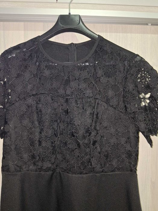 Продавам дамска рокля