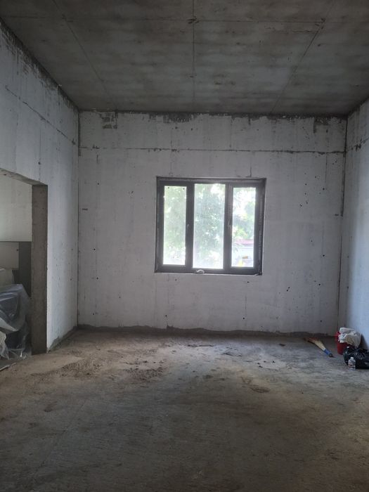 Срочно продаётся коммерческое помещение 134 кв .метров 1500 & за кв.м