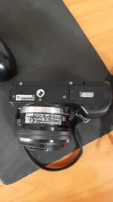 Sony Alpha 5000 (ILCE-5000)