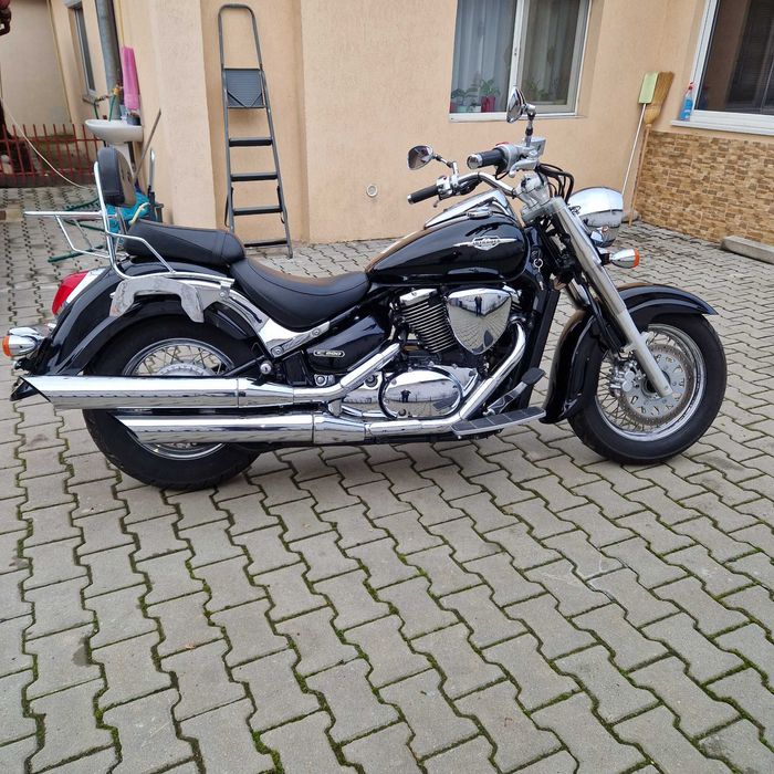 Suzuki Intruder VL 800 impecabil