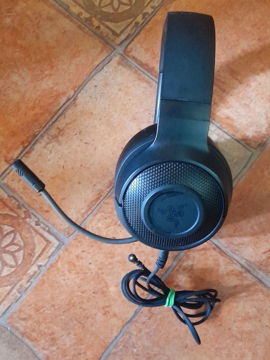 Mouse gaming Razer DEATHADDER și căști gaming Razer-300 lei