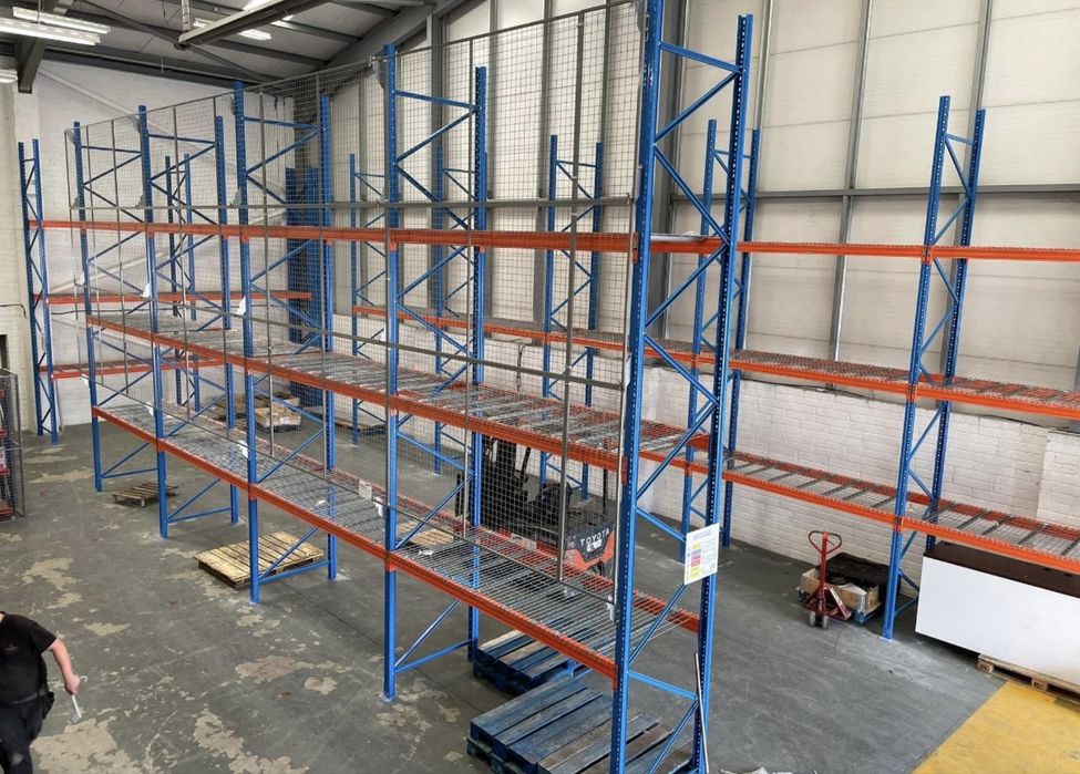 Rafturi metalice industriale