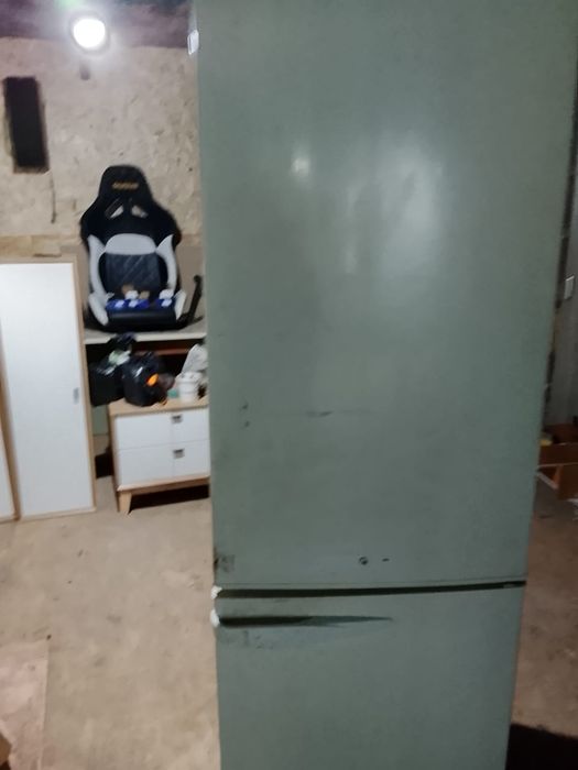Холодильник б/у рабочий